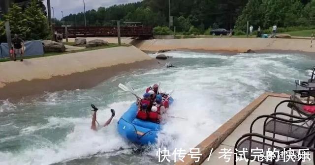 |47张“倒霉又搞笑”的图片,这些人上辈子是毁灭了银河系吗?