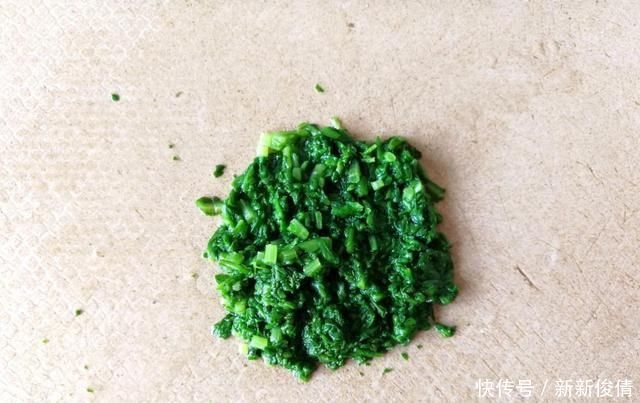 失眠最怕吃此菜,每天炒一盘,补脑益智,养心安神,一觉睡到天亮