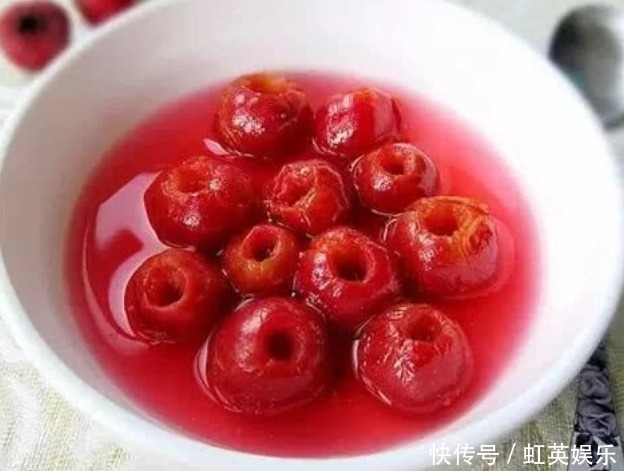 煮山楂加一物,隔天喝一碗,比泻药还排毒,肠道干净,体重2位数