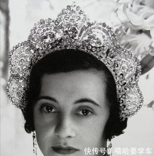 祖母绿宝石 欧洲王室的奢侈华丽首饰,贵在设计巧妙,经典的款式百年不会过时!