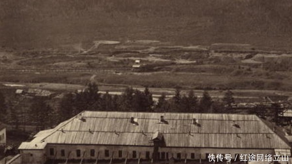 称为|这里被称为“没屋顶的监狱”,最低气温-60℃,曾是罪犯的地狱