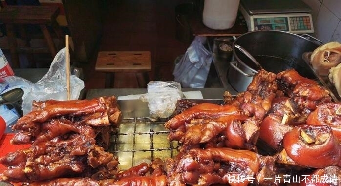 不油不腻,好吃不过走油蹄膀!