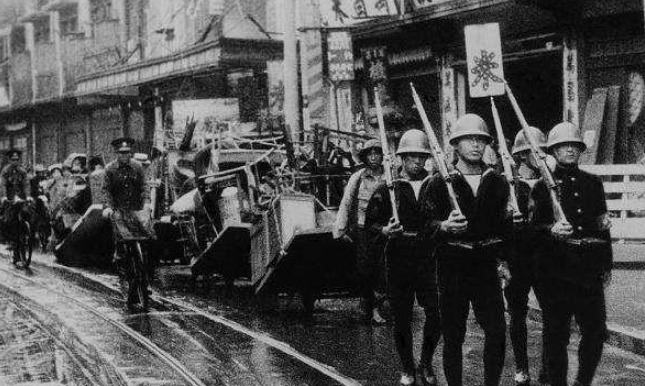 杜月笙|此人用一把菜刀杀了恩人，却受到了杜月笙的保护，晚年开了家烟厂