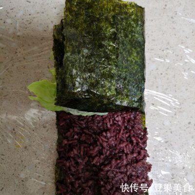 海苔卷|这道紫米鸡腿海苔卷，一上桌就被哄抢一空