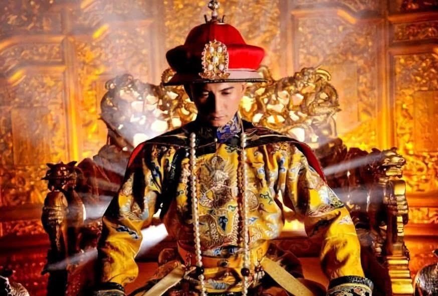 清朝|男子展出清朝“龙床”,价值5个亿,专家:建议上交