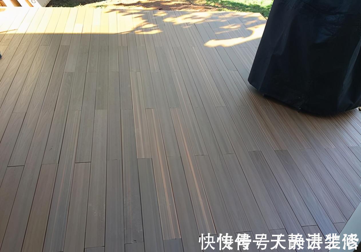 网格|翻新院子再也不打水泥了，铺这种地板，省预算的同时舒适度还更高