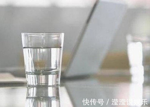 尿酸过高|对人体最好的水是什么不是苏打水、自来水,而是人们不爱喝的水