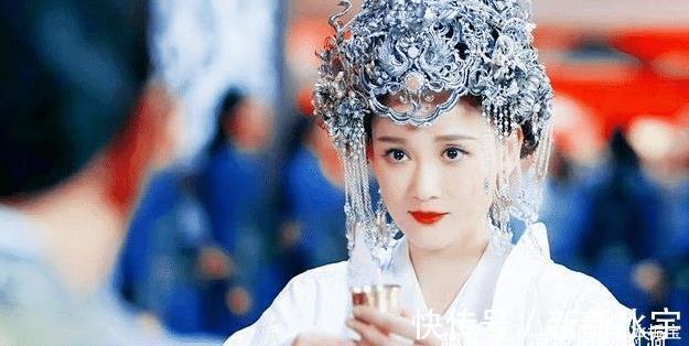 古装|现在的古装新娘的造型都是一顶发冠了事，越来越没有杜冰雁的韵味