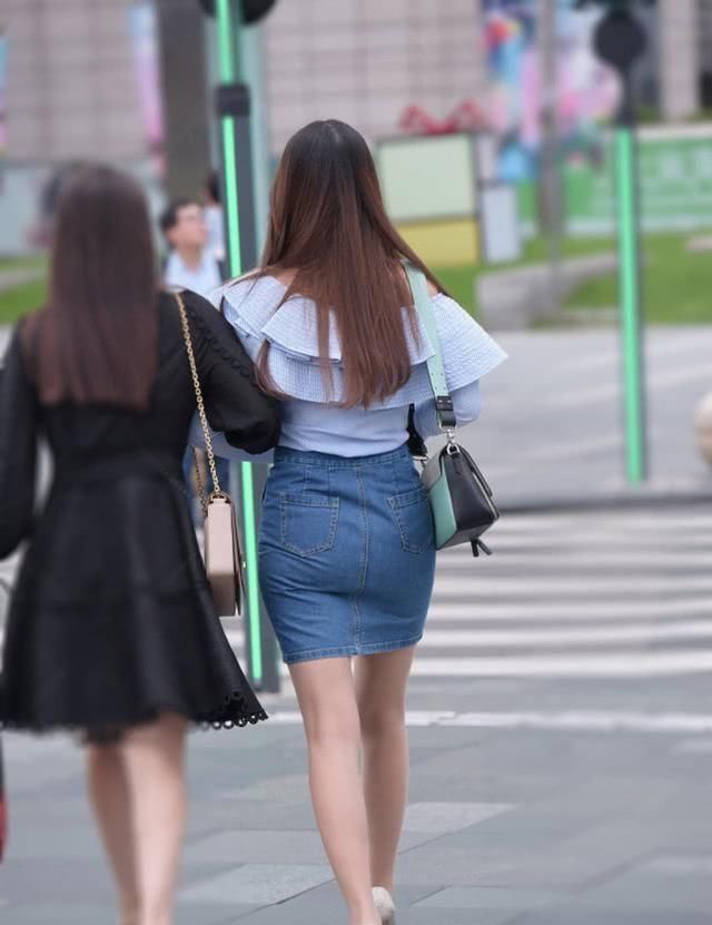 清凉|穿短裙的季节,选择清凉个性的牛仔裙,让造型轻松摆脱路人感