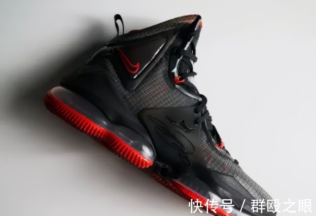 耐克 詹姆斯不再穿正代,乔治开始上脚科比复刻款,耐克的傲慢才刚开始