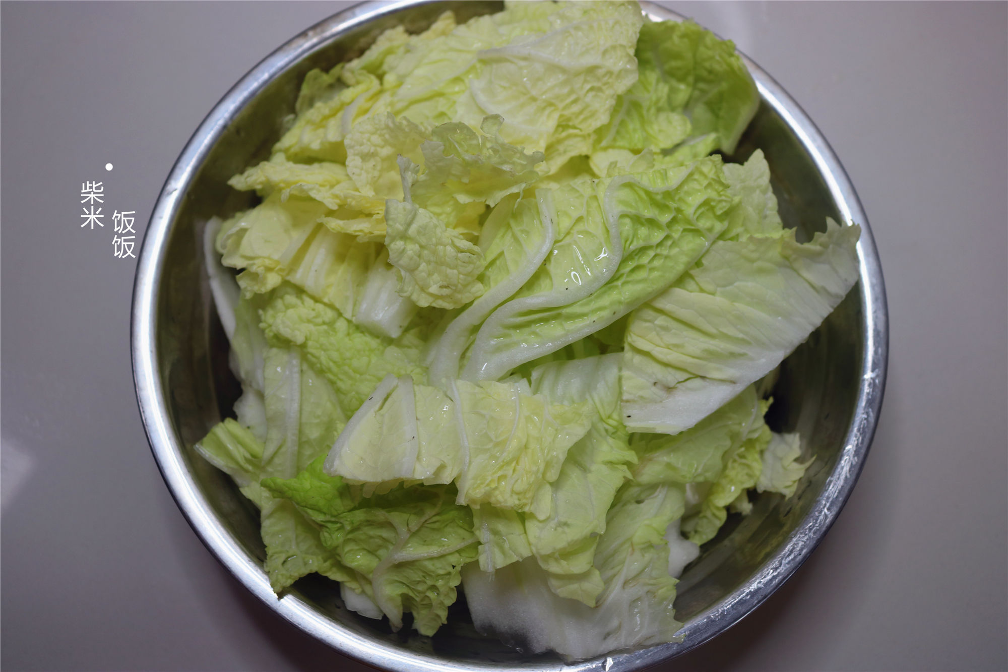 我家吃白菜,最爱这做法,大火一炒2分钟上桌,太开胃了