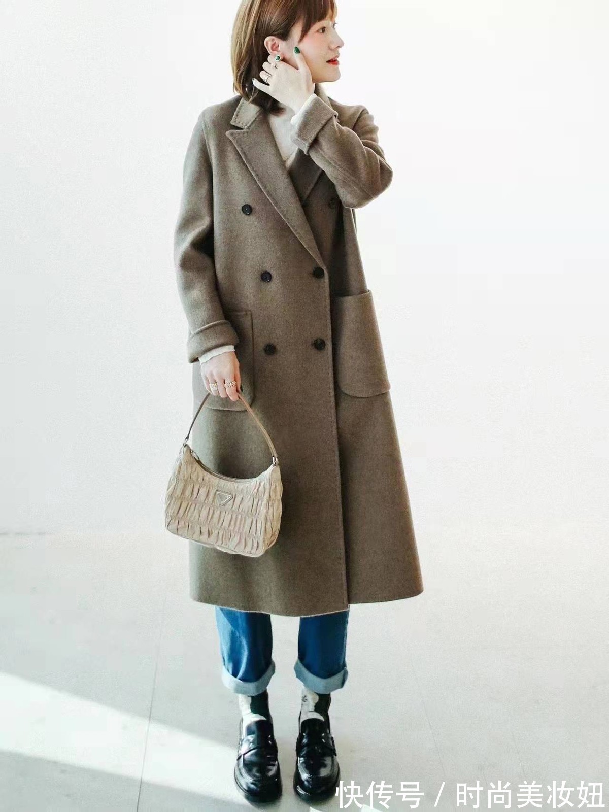 时尚度 40+的女人不需要少女感,优雅舒适才重要,简约穿搭更高级