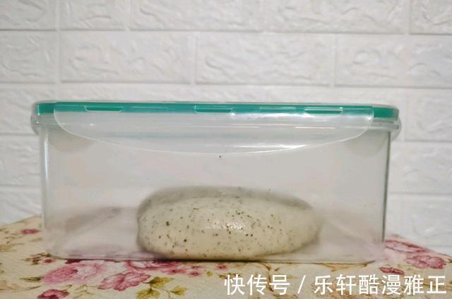 烤箱|在家做甜品，茶香四溢的红茶面包，制作简单还美味