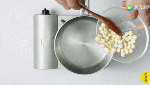 营养|泡银耳少了这一步，营养浪费，煮再久也不出胶！这里有干货泡发窍门