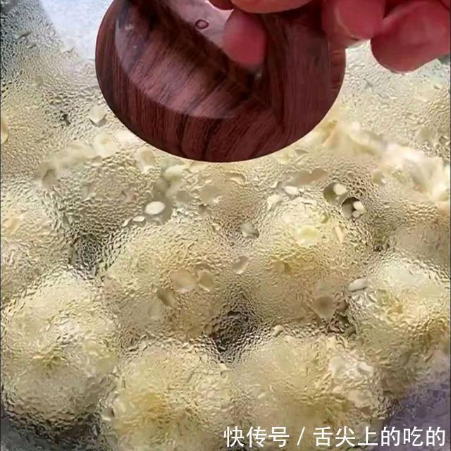 饺子皮|天热我就爱吃这种包子,简单省力,一煎就可以,一周吃六次都不腻