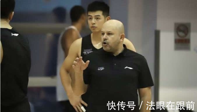 雅尼斯|宏远分组对抗曝新隐患,广厦新外援首秀让人失望,首钢小将终出头