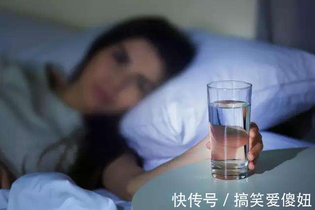 美好的生活|想要长寿,睡前的3个“减寿”习惯,就算只占1个,也最好改掉