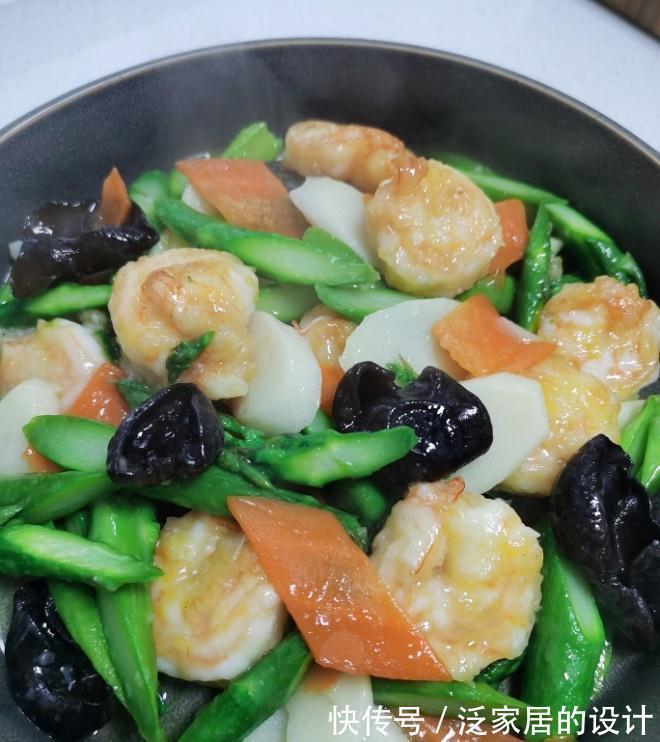家常健康菜谱,芦笋炒虾仁山药木耳,荤素都有,营养美味,特下饭