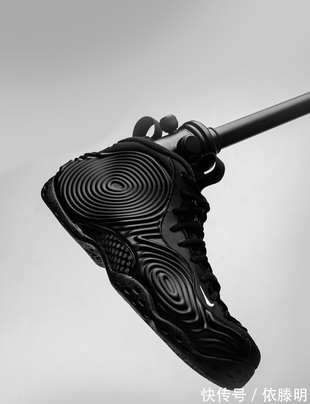 原价 这月买鞋花了 2W 多!一双 Nike 血亏!但有个市价翻 5 倍!