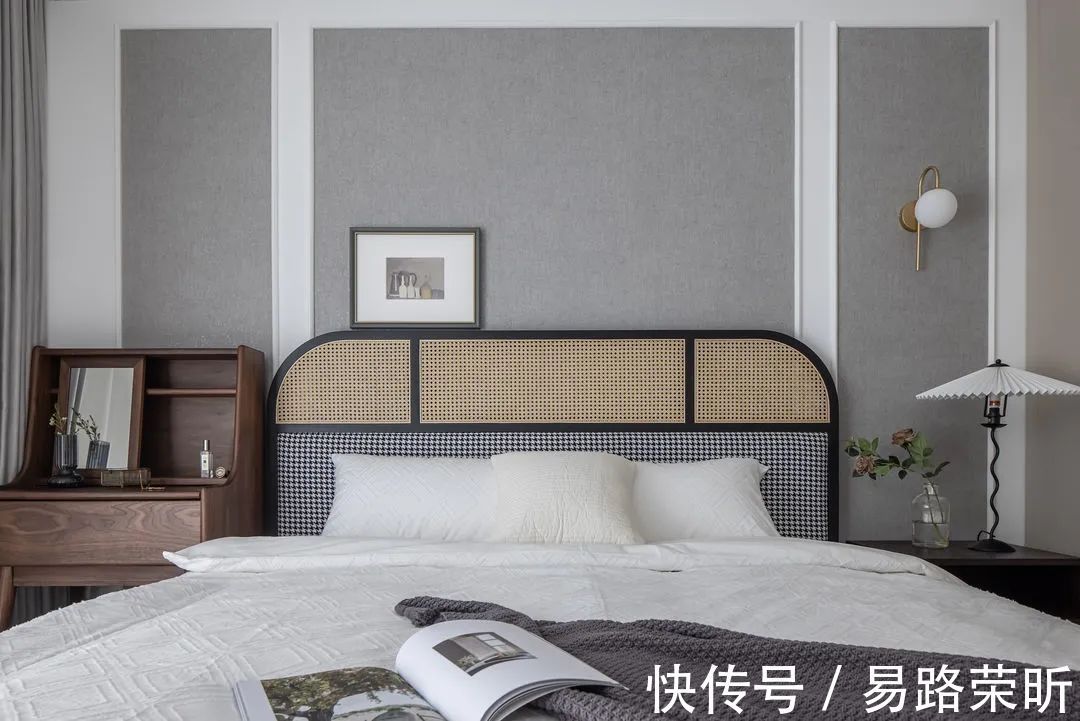 收纳|　整屋以燕麦色、暖灰色和原木色为主，整体空间呈现出休闲舒适、温暖自愈的视觉效果