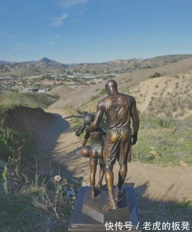 雕像|科比坠亡地竖起铜像，生前遭30次撞击，遗体修正图惹人道争议