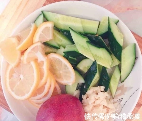 可口|三伏天女儿就爱吃“它”，酸辣可口，天越热吃越好，做1盘都不够