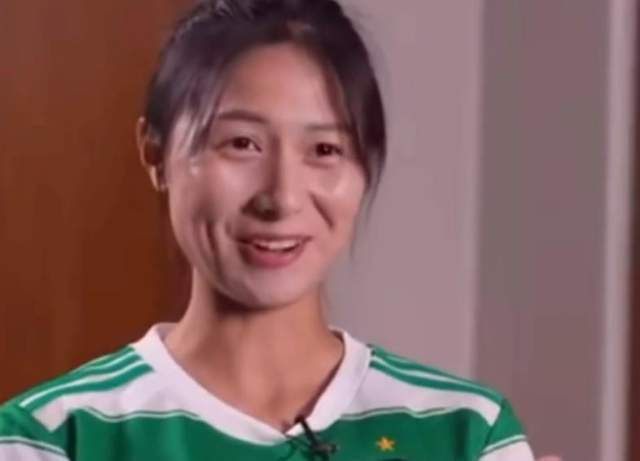 中国女足|巨大突破!中国女足国脚登上欧洲足球豪门海报:我们也有球星!