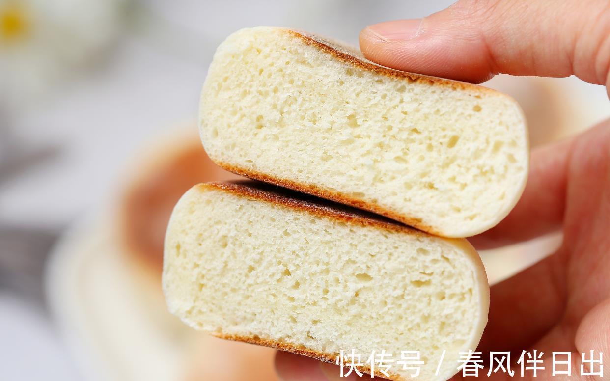 酸奶|不加一滴油，用平底锅就能做的酸奶烤饼，健康美味犹如面包般暄软