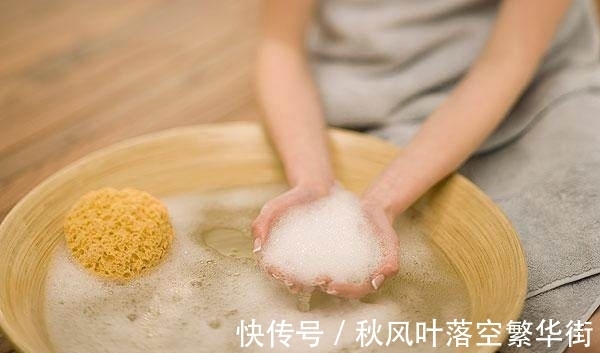 学会这些小妙招,一个月拖一次地,家里地板还是干干净净的