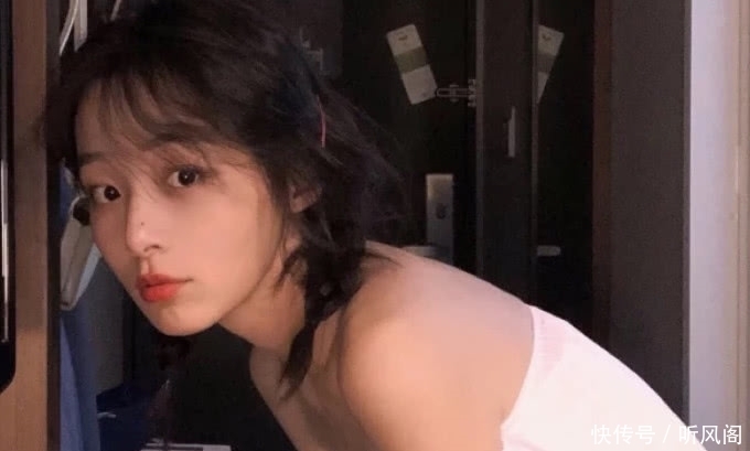 女生面部显露3点“不一样”,说明是“清纯脸”,最容易犯桃花!