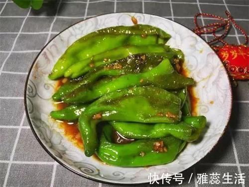 芹菜|想长寿要多吃三种食物,排毒养颜、延缓衰老,好处多多