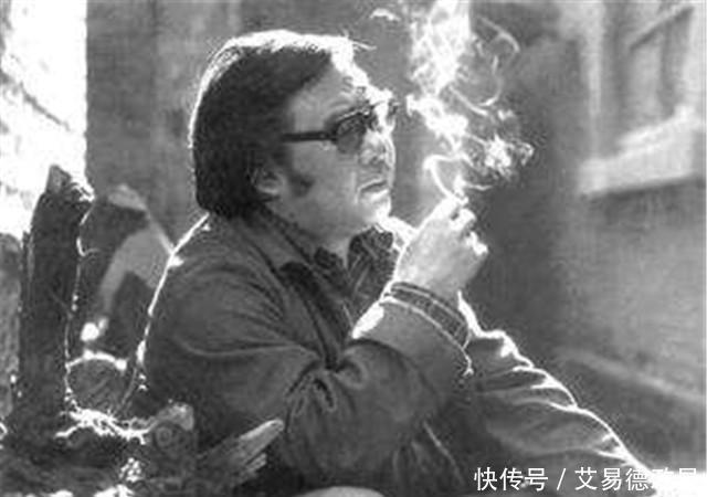 眼看|路遥葬礼上,眼看着爸爸要变成灰烬,13岁路远发出绝望的嚎叫