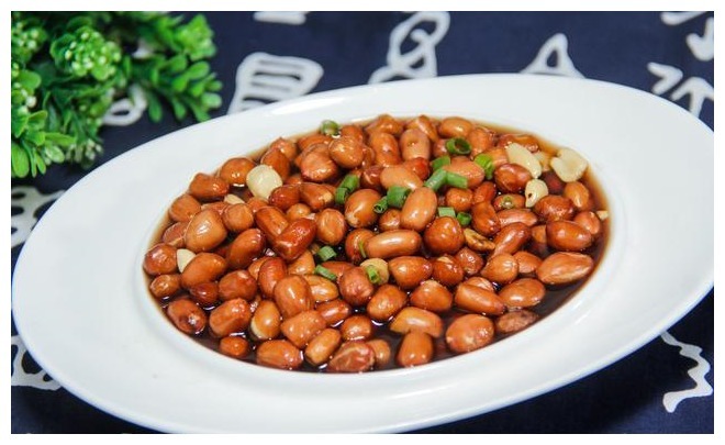 长肉最猛的4道凉菜，爱吃的胖子多，也许你天天都在吃