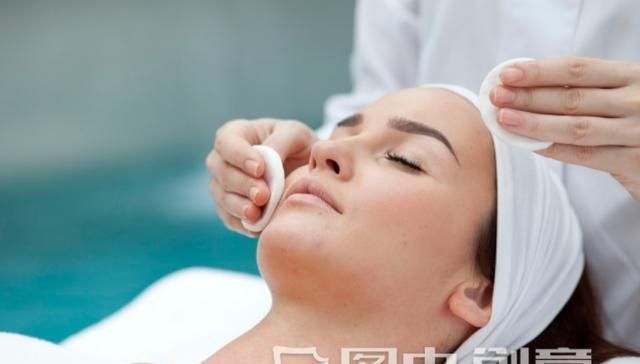 为什么你的黑头越来越多坚持做好这3件事,跟黑头油脂说拜拜
