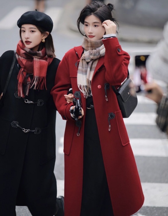 大衣|冬天了怎么穿?建议和姐妹安排上“闺蜜装”,出街回头率百分百!