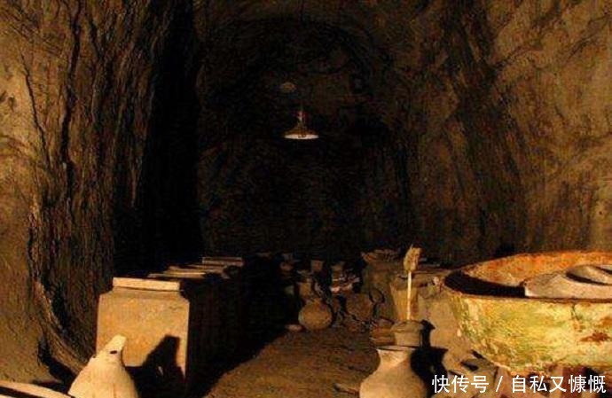 史上最执着的盗墓贼,住茅草房,花20年打洞,后面盗走所有文物