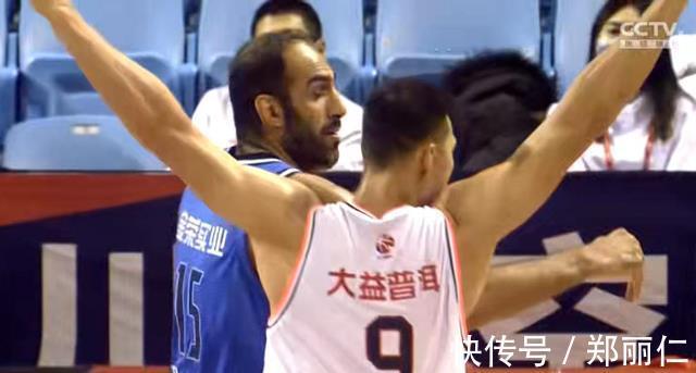 季后赛|四连胜!广东队34分大胜,易建联22+12,四川三连败季后赛渺茫