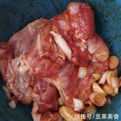 海苔卷|这道紫米鸡腿海苔卷，一上桌就被哄抢一空