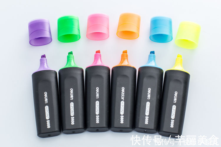 吸奶器|妈妈筹备上班后娃的口粮,三个多月挤300斤母乳,沉甸甸的母爱