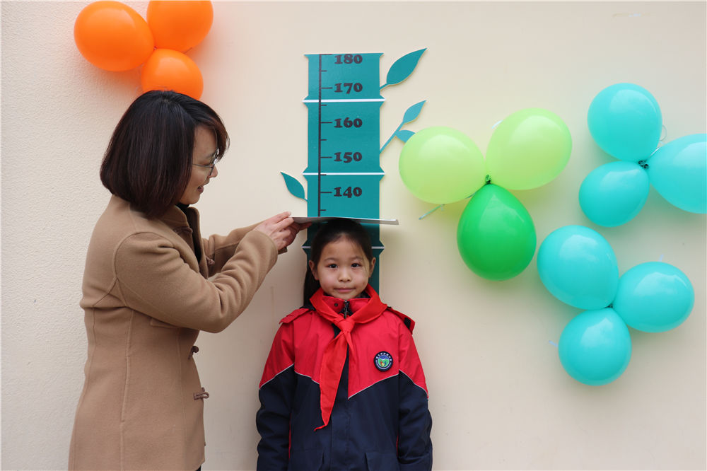 新学期|中银小学：开学先闯三个“健康关”