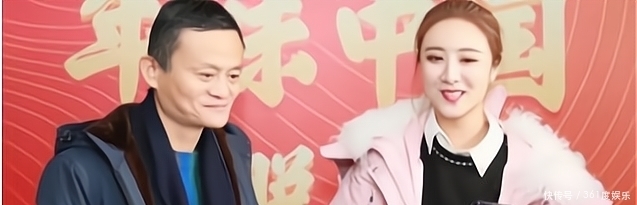 薇娅\懒人伞\一夜爆红,40度出门不怕晒,网友:防晒霜可以扔了