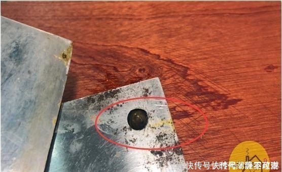 螺丝|才发现,菜刀上圆孔有个厉害用法,现在知道还不晚,太多人收藏了