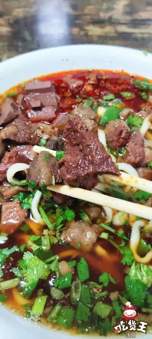  这几家小店堪称吃货的美食圣地，一到饭点就爆满！