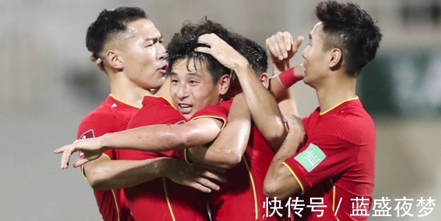 王燊超|国足绝杀越南4人成最大亮点，前场三叉戟+王燊超助国足险胜对手！