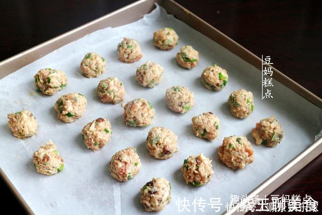 莲藕猪肉丸的做法，方法简单，真香！过年孩子抢着吃