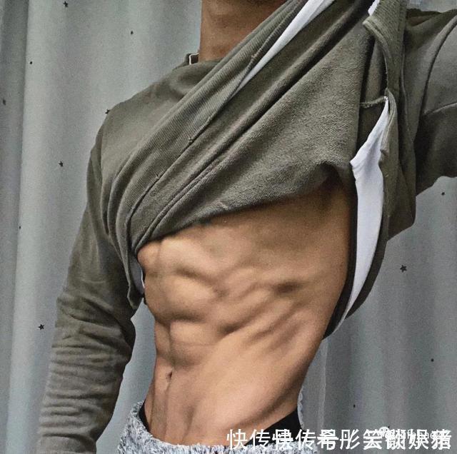 卷腹|别再做仰卧起坐了,这才是虐腹的超强新招