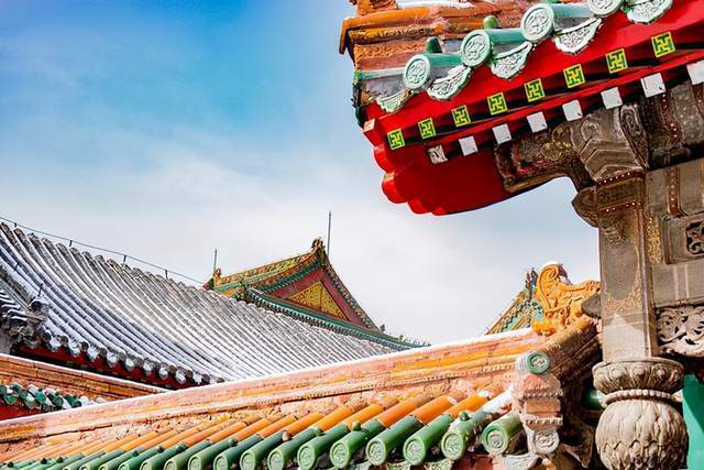 檐脊!沈阳故宫崇政殿的檐脊上,脊兽中多了马和羊,专家说:是这个原因