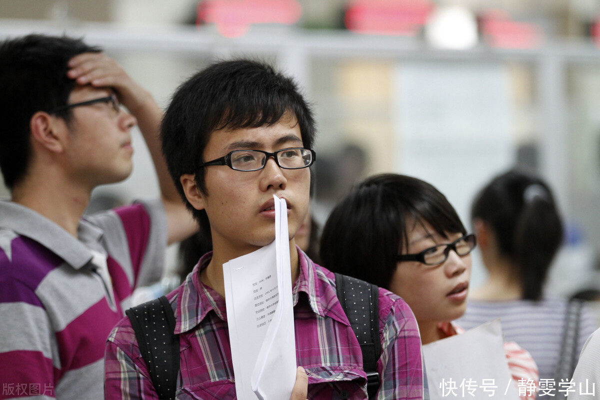 一本大学和二本大学的大学生，他们在毕业之后有差距吗