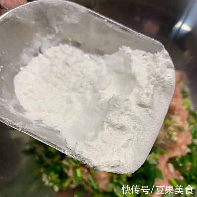 茄盒|下班还点啥外卖，这道炸藕盒快到飞起