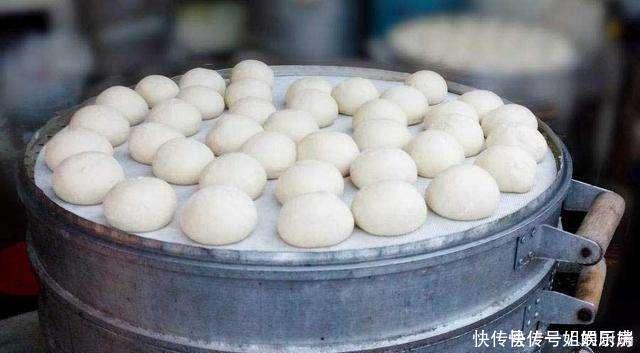 蒸馒头时,蒸多长时间才是正确的来看看饭店大厨是怎么说的吧